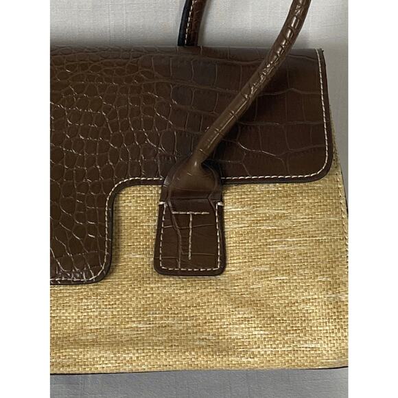 Tommy Hilfiger designer straw hand bag/shoulder bag. Gently used. - Picture 6 of 10